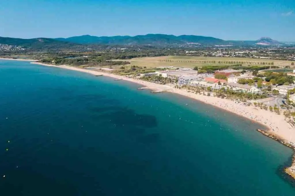 Location Port Frejus, Bord De Mer Apartment