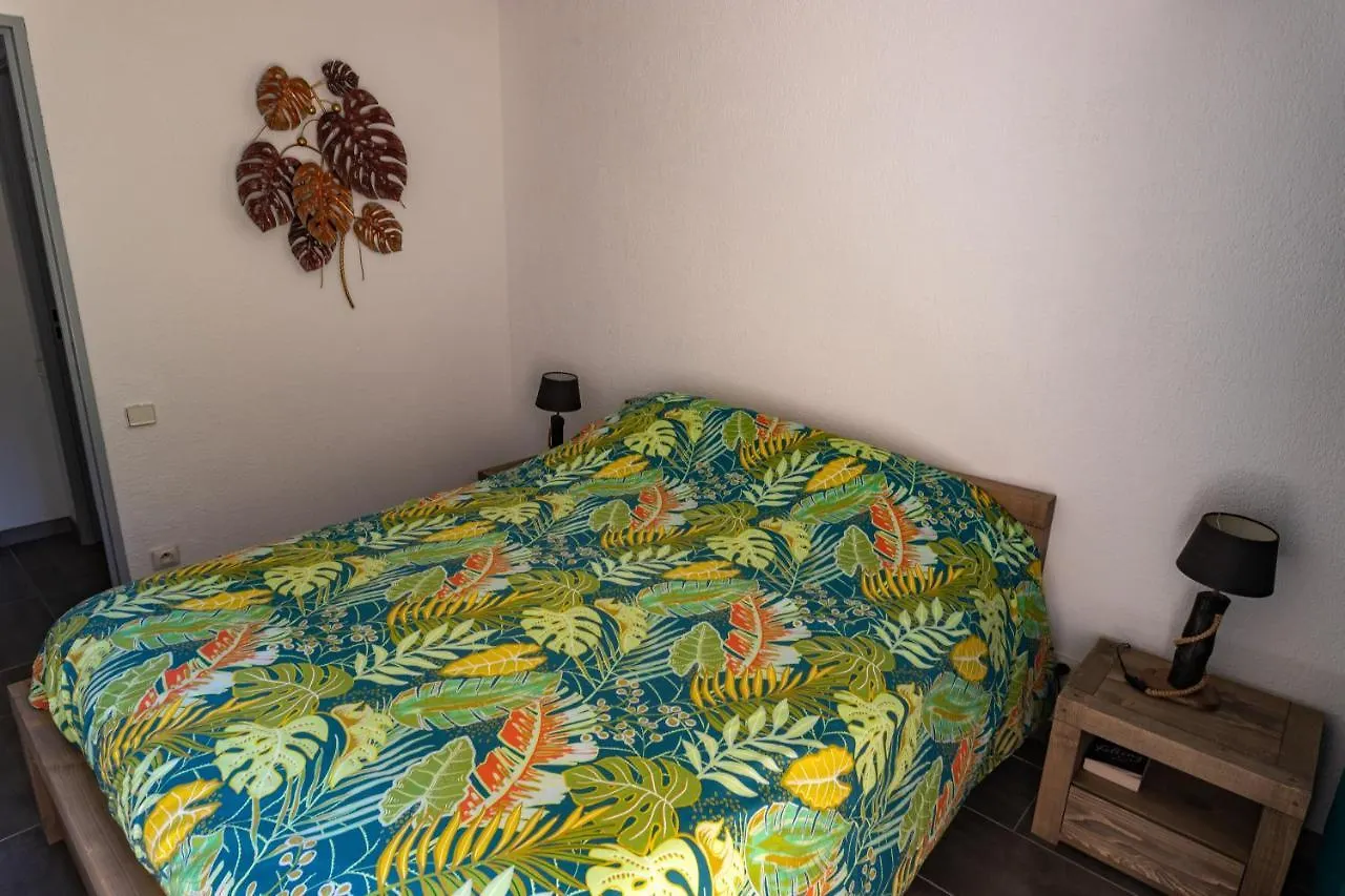 Location Port Frejus, Bord De Mer France
